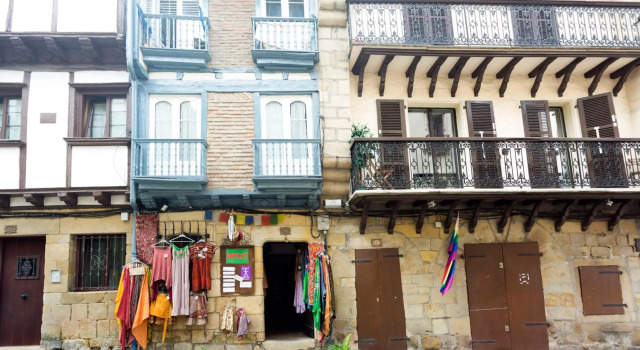 Kabia by Smiling Rentals, Book Hotel Hondarribia 
