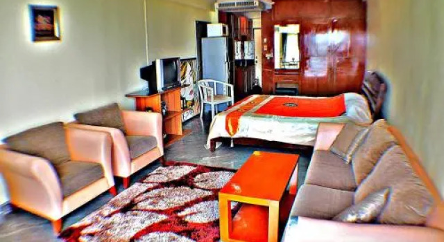 Jomtien Beach Studio F15, Забронировать Отель Отели Джомтьен-Бич с бассейном, Бассейн