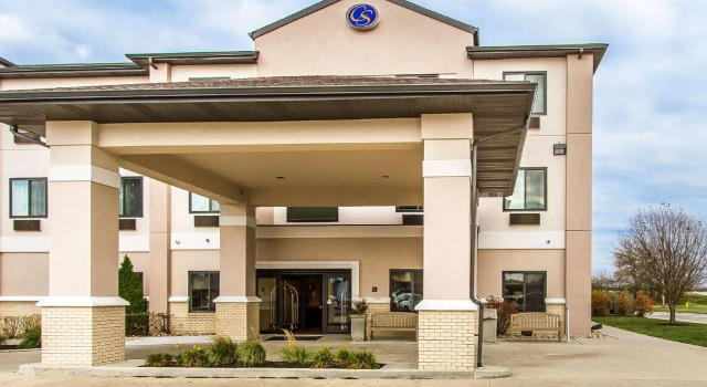 Comfort Suites Mattoon East, Забронировать Отель Отели Иллинойс 4 звезды, 4*
