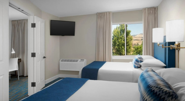 Ashland Hills Hotel & Suites