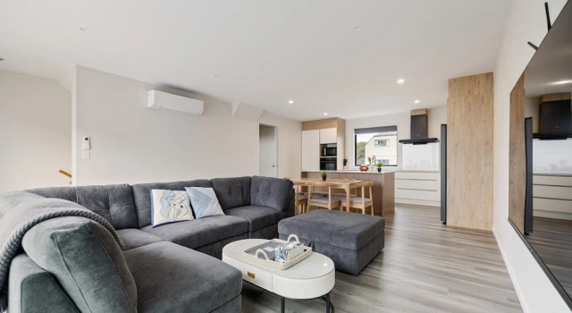 Modern 3 Bedroom Townhouse - Only 10min walk to Stadium
