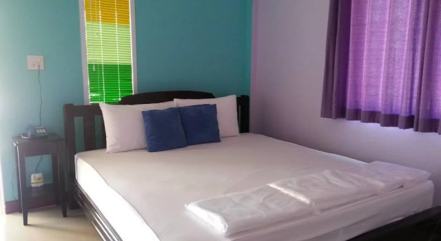 Sangtong Beach Resort, Забронировать Курортный отель Лем Синг Chanthaburi Province