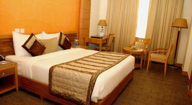Comfort Inn Saffron Kiran
