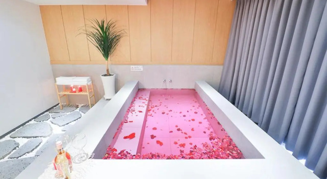 Suite Custom Hotel