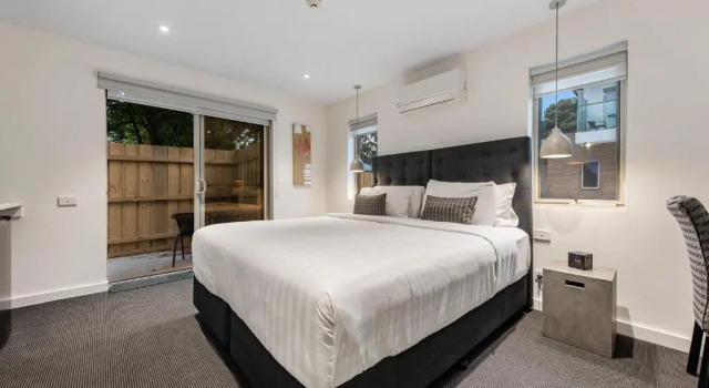 Двухместная студия Deluxe Melbourne Airport Motel