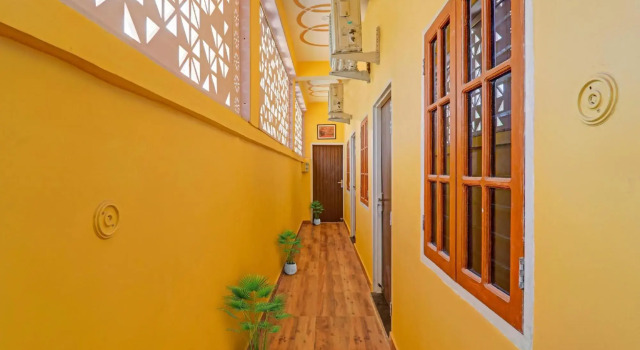 OYO 82792 The VVS Inn