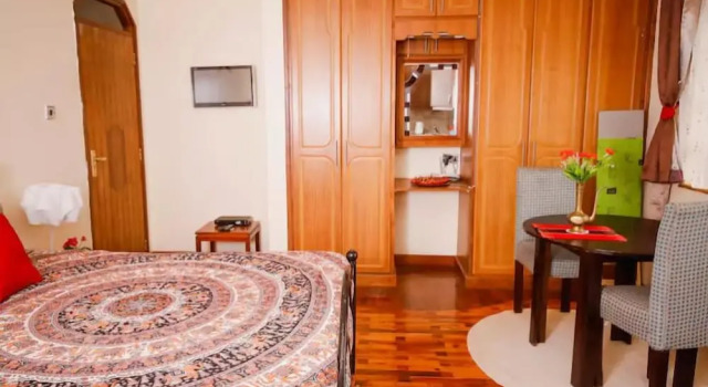 Sherry Homes Qwetu Studio
