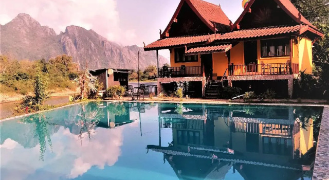 River View Bungalows, Забронировать Отель Отели Вьентьяна с парковкой, Парковка