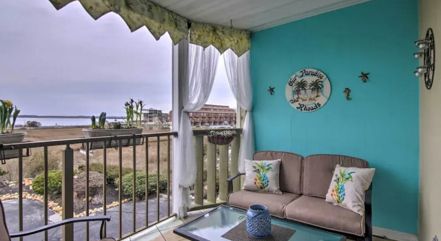 Апартаменты c 1 комнатой с балконом Walk to Shore & Dining: Midtown Ocean City Gem