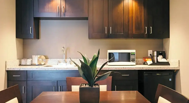 Люкс с 2 комнатами Holiday Inn and Suites East Peoria by IHG