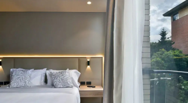 w Majestic 1BR w/ Superb Balcony in Unicentro, Забронировать Апарт-отель Апарт-отели Богота, рядом с Торговый центр Unicentro, Апарт-отель