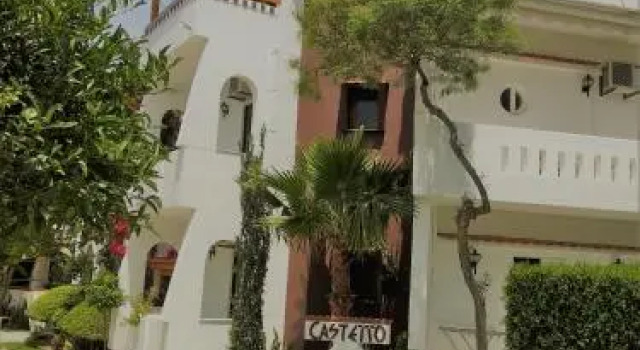 Castello Apartments & Studios