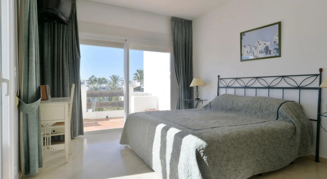 Costalita Penthouse in Estepona