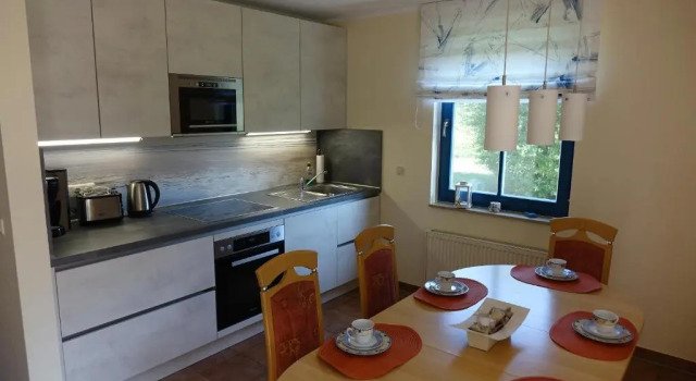 Reetdachhaus Weißdorn 1, Réserver Appartement Puddemin Rügen