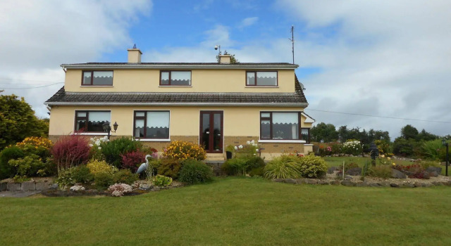 Clooneen House, Book Vacation Home Killeshandra Cavan