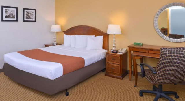 Двухместный люкс Deluxe Americas Best Value Inn Plattsburgh