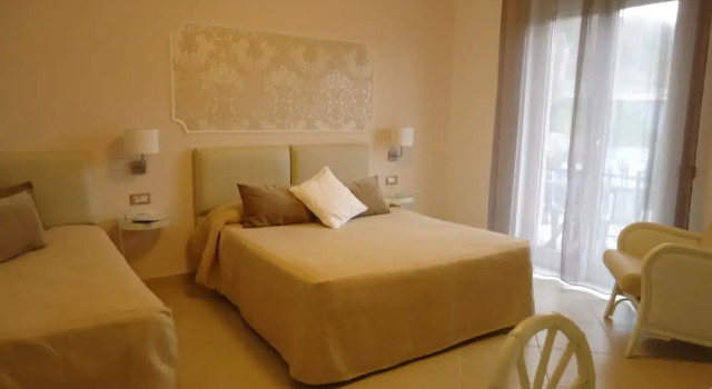 Трёхместный номер Standard с видом на сад Mini Hotel - Angolo Di Paradiso