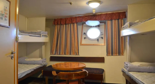Четырёхместный номер Standard Laivahostel S/S Bore