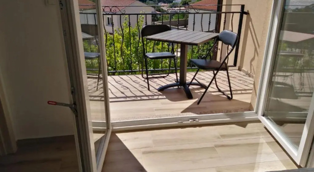 Appartamento con balcone Apartments Patalic