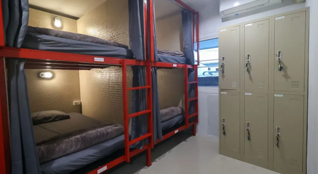 No.9 Hostel kanchanaburi, Забронировать Хостел Канчанабури провинция Канчанабури, рядом с Железнодорожный вокзал Канчанабури