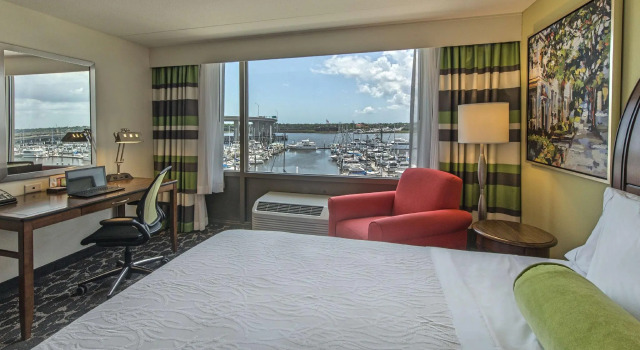 Двухместный номер Standard с видом на воду Hilton Garden Inn Charleston Waterfront/Downtown