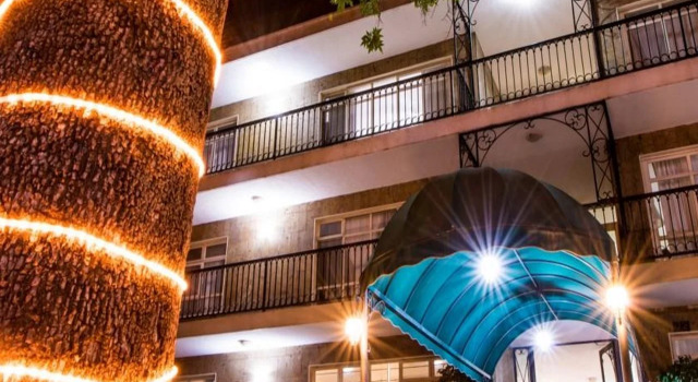 Del Marqués Hotel and Suites