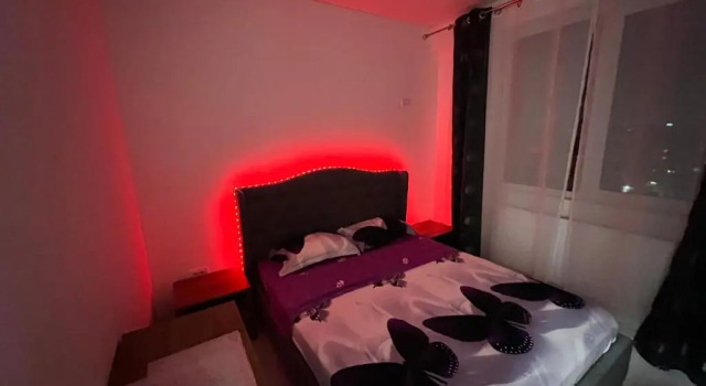 R&C Relax Apartment 808, Rezerwuj Apartament Hotele w Chiajna z basenem, Basen