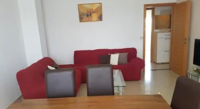 Apartment Kozina, Varaa Huoneisto Hotellit Strožanac pysäköinnillä, Pysäköinti