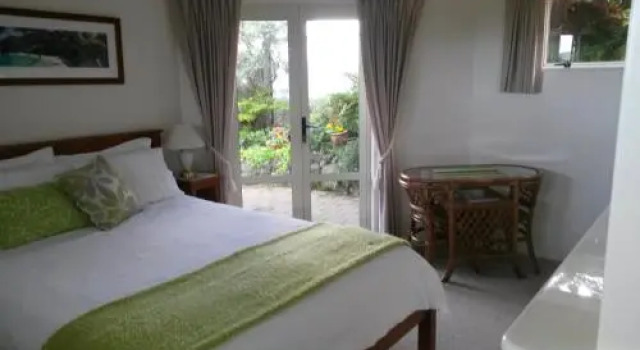 Anton & Marys Bed & Breakfast, Rezerwuj Hotel Tairua 