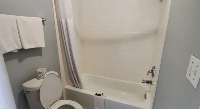 Двухместный номер Standard Deluxe Inn and Suites