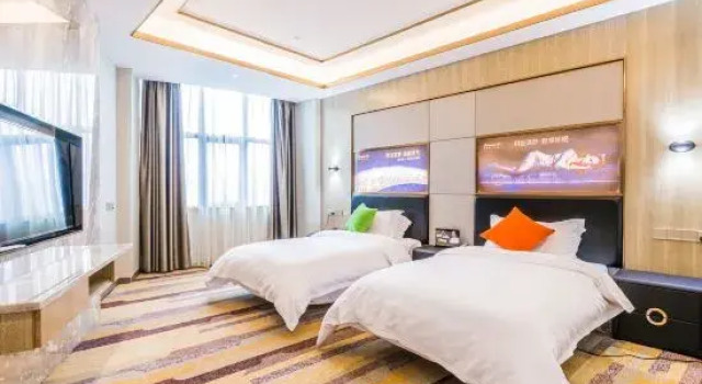 Люкс Deluxe с 2 комнатами Rimei Hotel (Foshan Sanshui New Power)