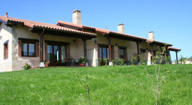 Апартаменты с красивым видом из окна CARBAYALA Casinas Rurales