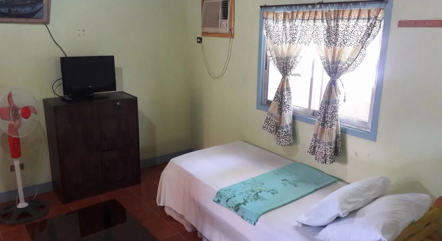 Трёхместный номер Standard Bohol Sea Breeze Cottages and Resort