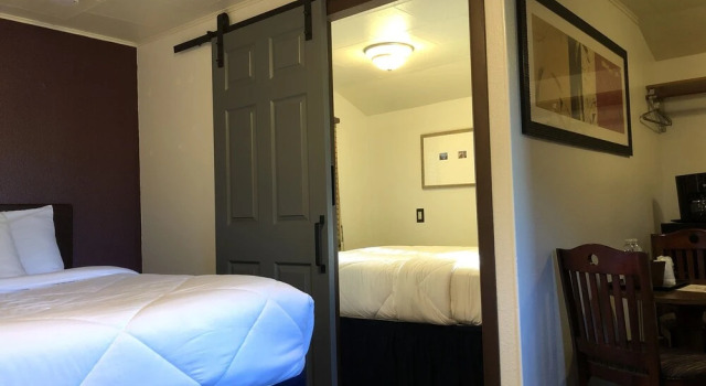 Hilltop Lodge, Varaa Hotelli Hotellit Minnesota pysäköinnillä, Pysäköinti