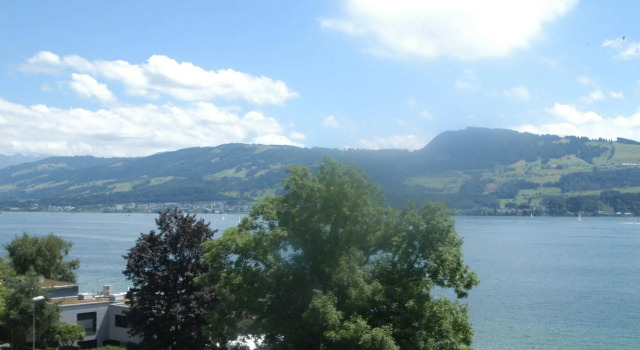 Das schönste Penthouse am Zürichsee, Забронировать Отель Отели кантона Швица с парковкой, Парковка