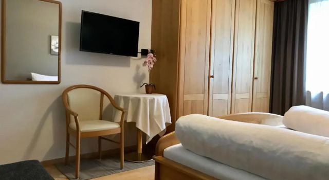 Апартаменты Hotel Quellenhof