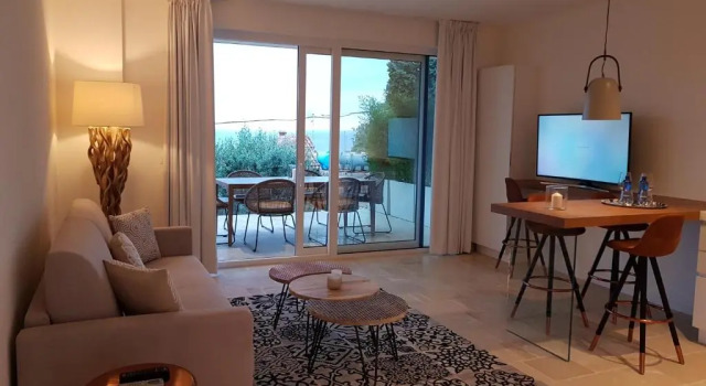 Апартаменты с видом на море Iancu Charme Apartments