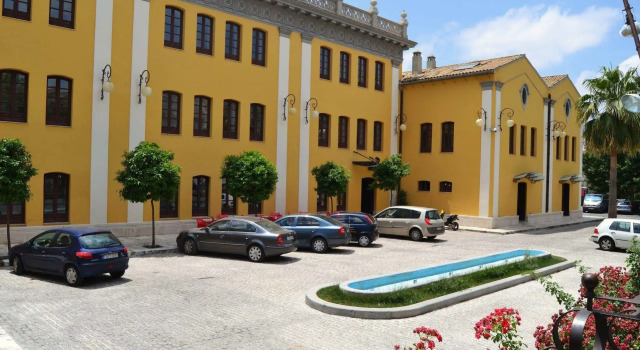 El Carmen, Varaa Hotelli Puente Genil Madrid