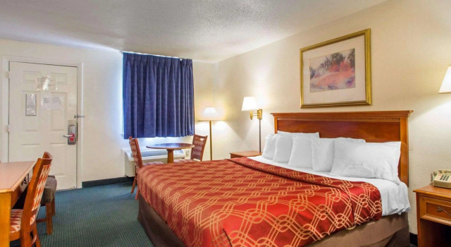 Двухместный номер Standard Econo Lodge Somers Point