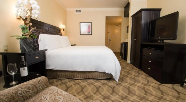 Двухместный номер Standard West Inn & Suites