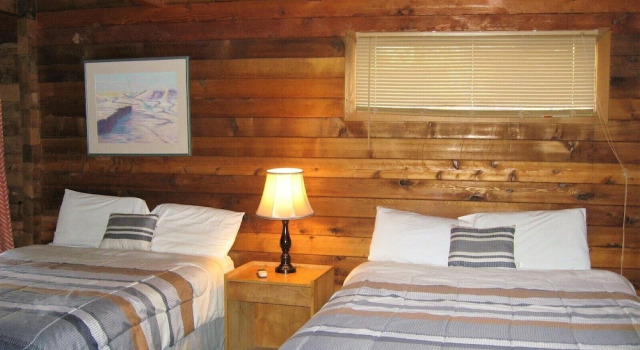 Четырёхместный номер Standard с видом на реку Virginian Resort