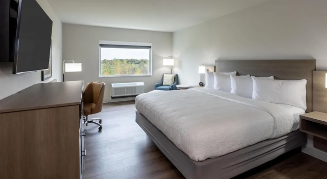 Студия GrandStay Hotel & Suites Kaukauna