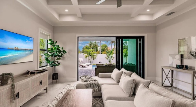 Coastal Sol by Boutiq, Book Hotel Hoteller i North Naples med pool, Swimmingpool