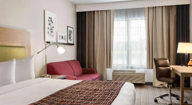 Люкс Country Inn & Suites by Radisson, Wausau, WI