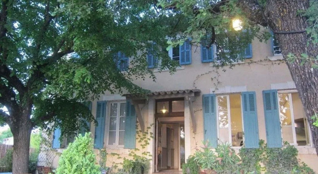 L'Auberge des Tilleuls, Rezerwuj Hotel Grambois Luberon