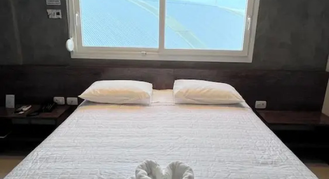 Двухместный номер Deluxe с видом на город SHELTON PALACE HOTEL