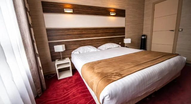 Двухместный номер Standard Отель LOGIS Hôtel Borel