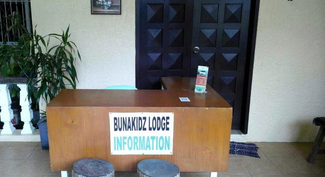 Bunakidz Lodge, Prenota Affittacamere El Nido 