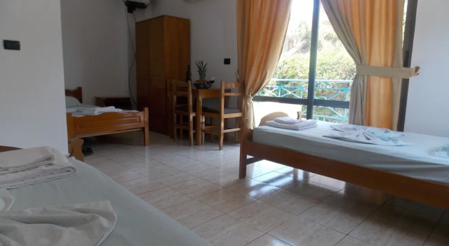 Standard Dreier Zimmer mit Bergblick Blue Saranda Hotel