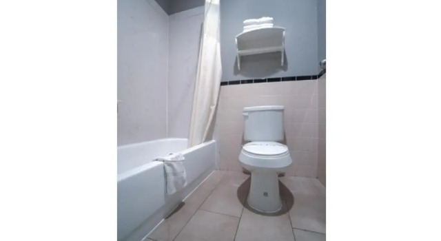 Четырёхместный номер Standard Отель Кема Kemah Days Inn